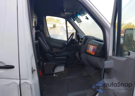 2014 Mercedes-Benz Sprinter 2500 High Roof from USA, damaged, VIN WD3PE8DE7E5895706